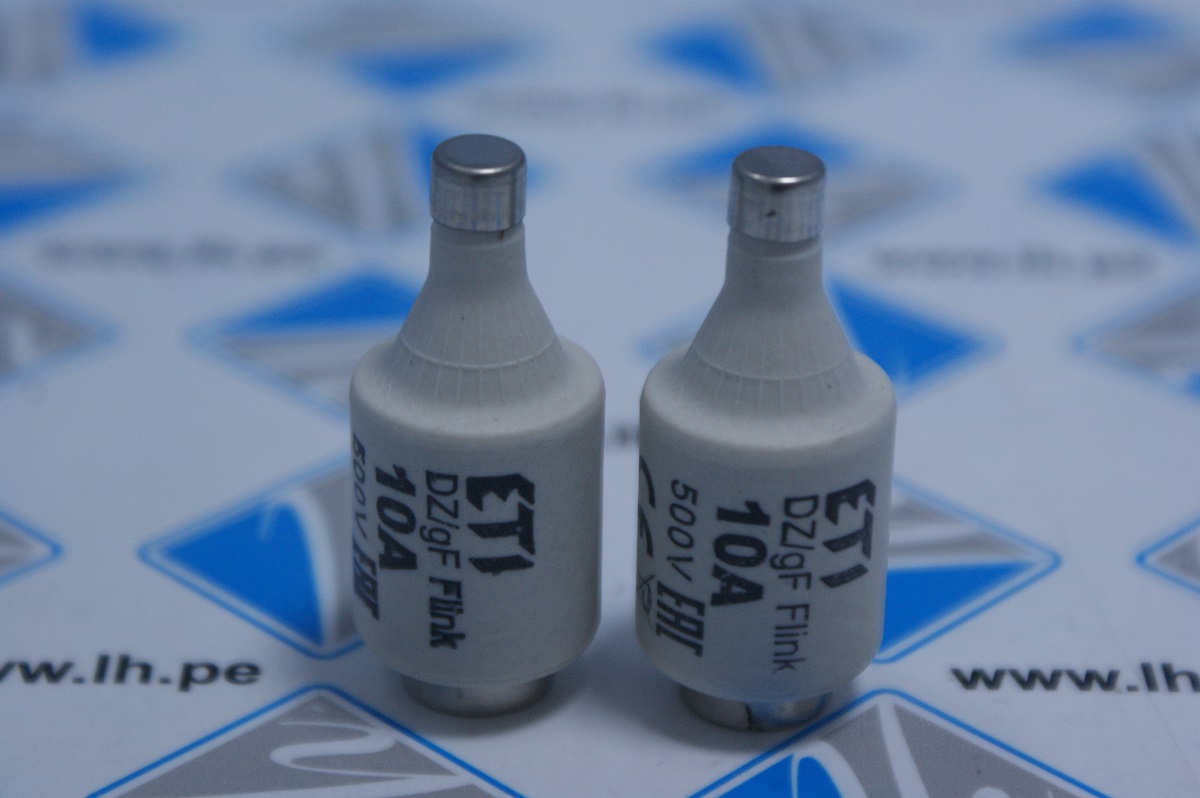 002312104                      Fusible DZ tipo botella, rápido, 10A, 500VAC, 440VDC, tamaño: DII