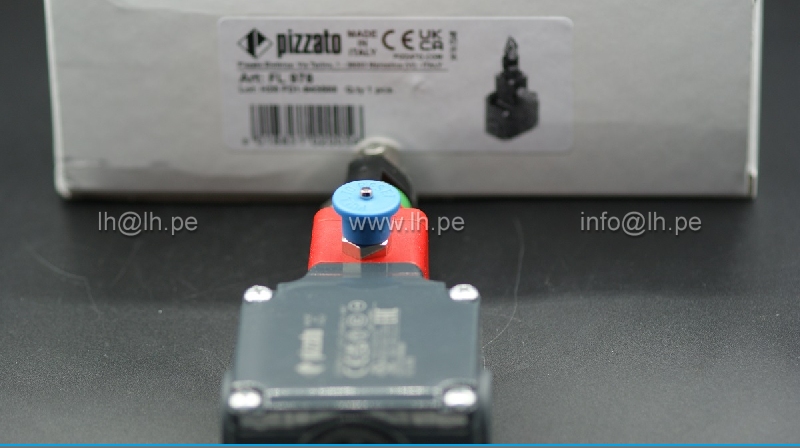 FL978                    Interruptor de seguridad, de cuerda, unilateral, NC x2, Marca Pizzato