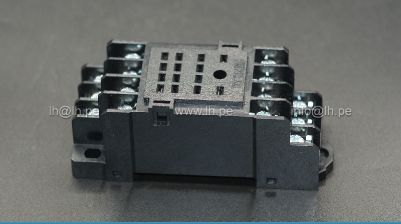 PYF14A                                 Base relay 14 Pines planas para riel DIN, Electric Option