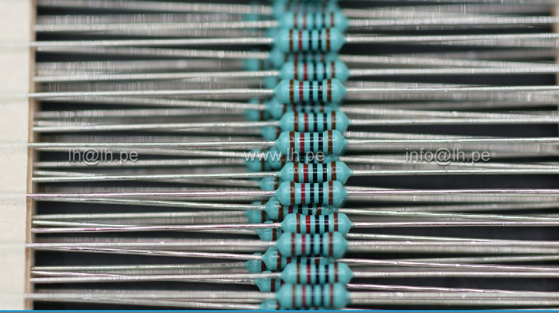 1622308-1 120R                 Resistencia precisión metal fil; 120Ω THT, 600mW, ±1%, LR, 6,2x2,3mm; 50ppm/°C, YAGEO