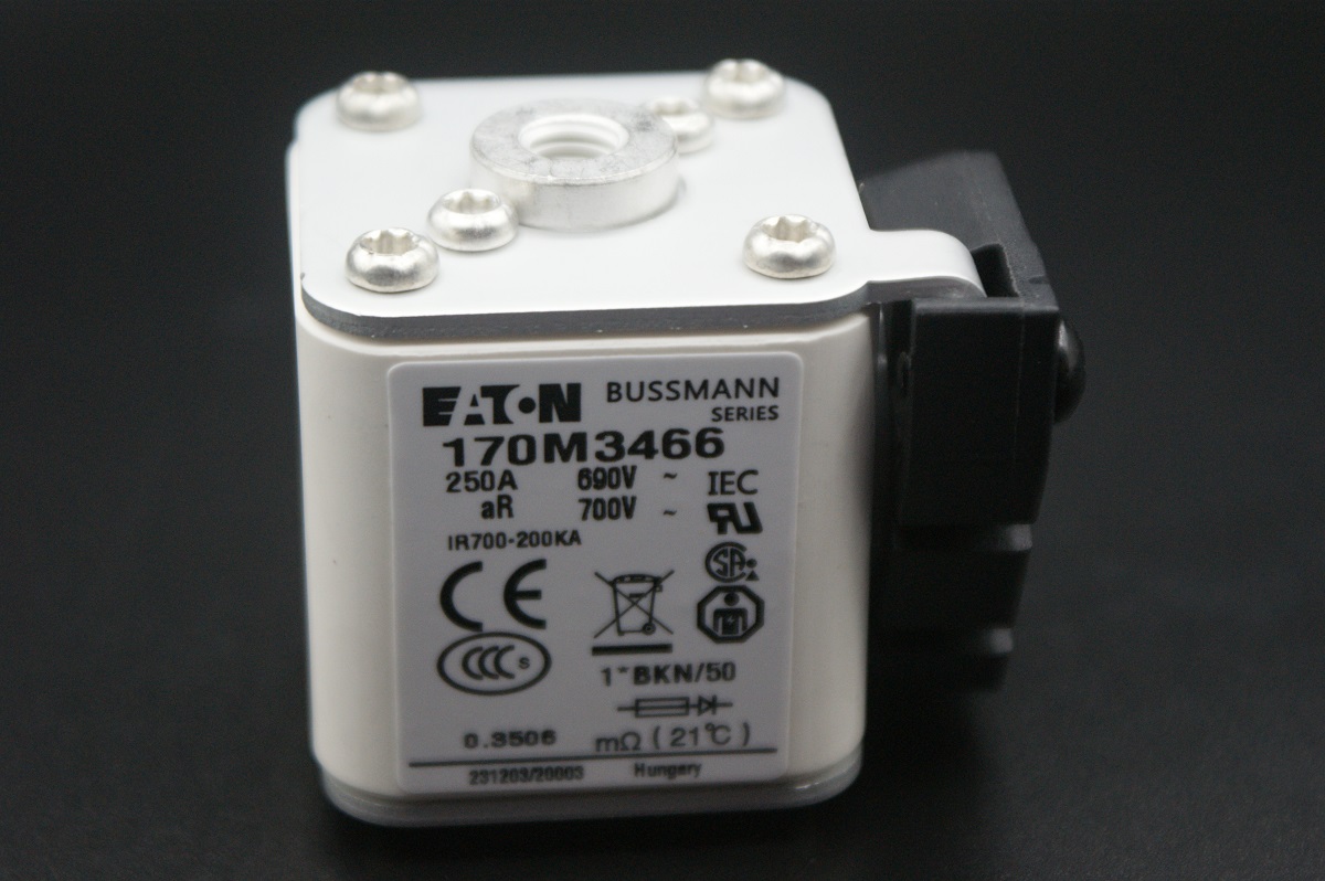 170M3466                    Fusible Semi-Conductor High Speed, 250A, 690/700V, 200kA Interrupt, Class: AR, Square Body. Eaton/Bussmann 