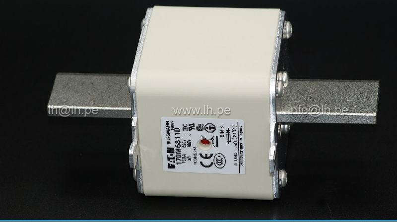 170M6811D                 Fusible Ultra Rapido DIN 3, 700A, 690/700VAC, aR, EATON