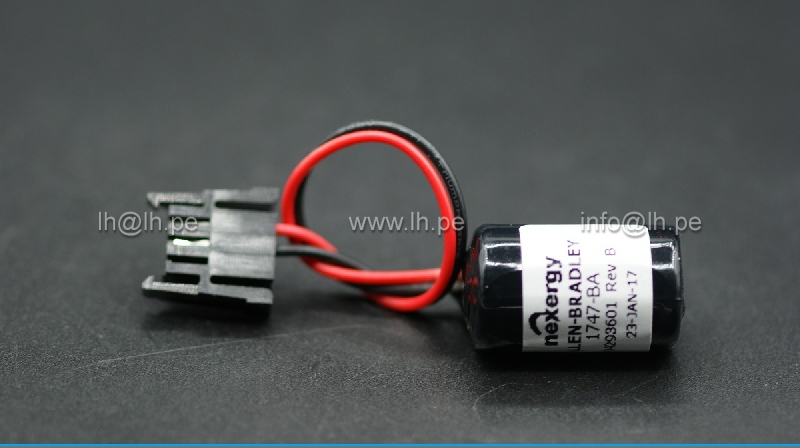 1747-BA                    Bateria Lithium PLC, 3V, con conector, 1/2AA, marca Allen Bradley