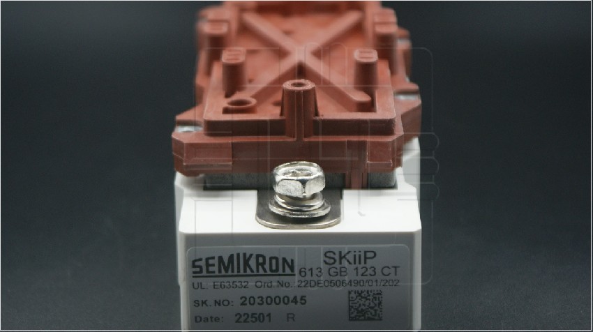 SKIIP613GB123CT           Module IGBT SKIIP613GB123CT SEMIKRON