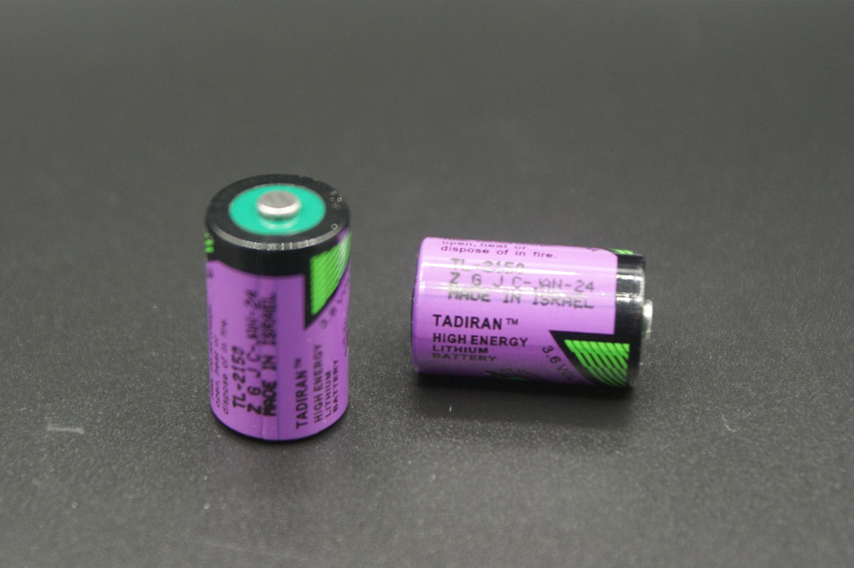 TL-2150        Bateri­a Lithium 3.6V, 1/2 AA, 1000mAh