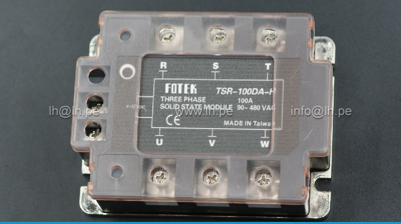 TSR-100DA-H                     Relé estado sólido SSR trifásico 100A, 4-32VDC, marca Fotek