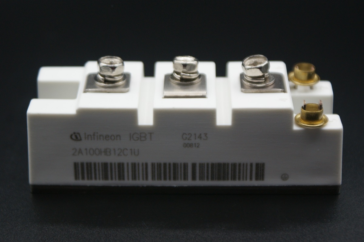 2A100HB12C1U                        Modulo IGBT Transistor 100A; 1200V; Infineon