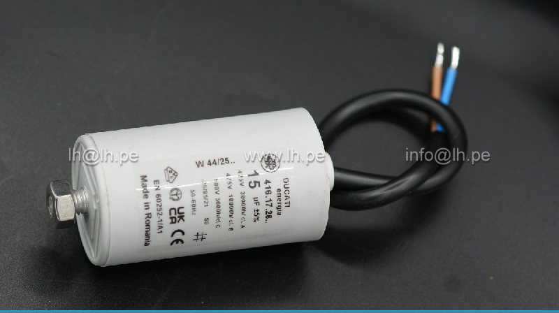 416172614            CONDENSADOR PARA MOTORES, DE TRABAJO, 15UF, 475VCA, MARCA: DUCATTI