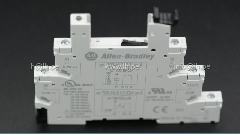 700-HLT1Z                Módulo de interfaz para relé  24VDC, riel DIN, Allen Bradley
