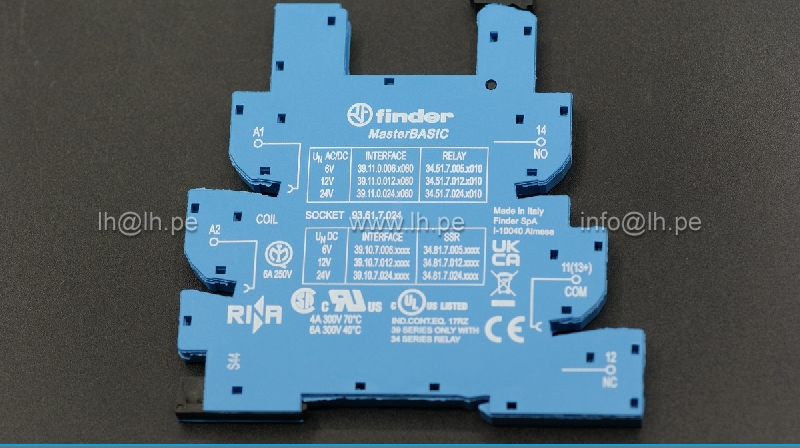 93.61.7.024            Base interfase para relay, riel DIN, FINDER