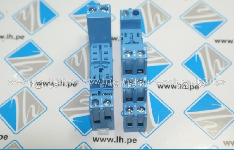 97.02.SPA   Base de 8 Pines, 8A, 250V, para serie 46.52