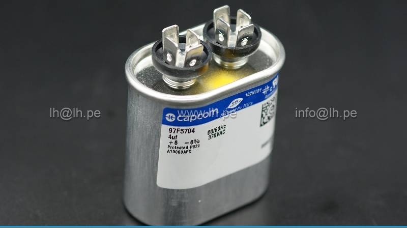 97F5704                    Capacitor Metalizado 4uF, 370VAC, 6% +/-, 50/60Hz, CAPCOM