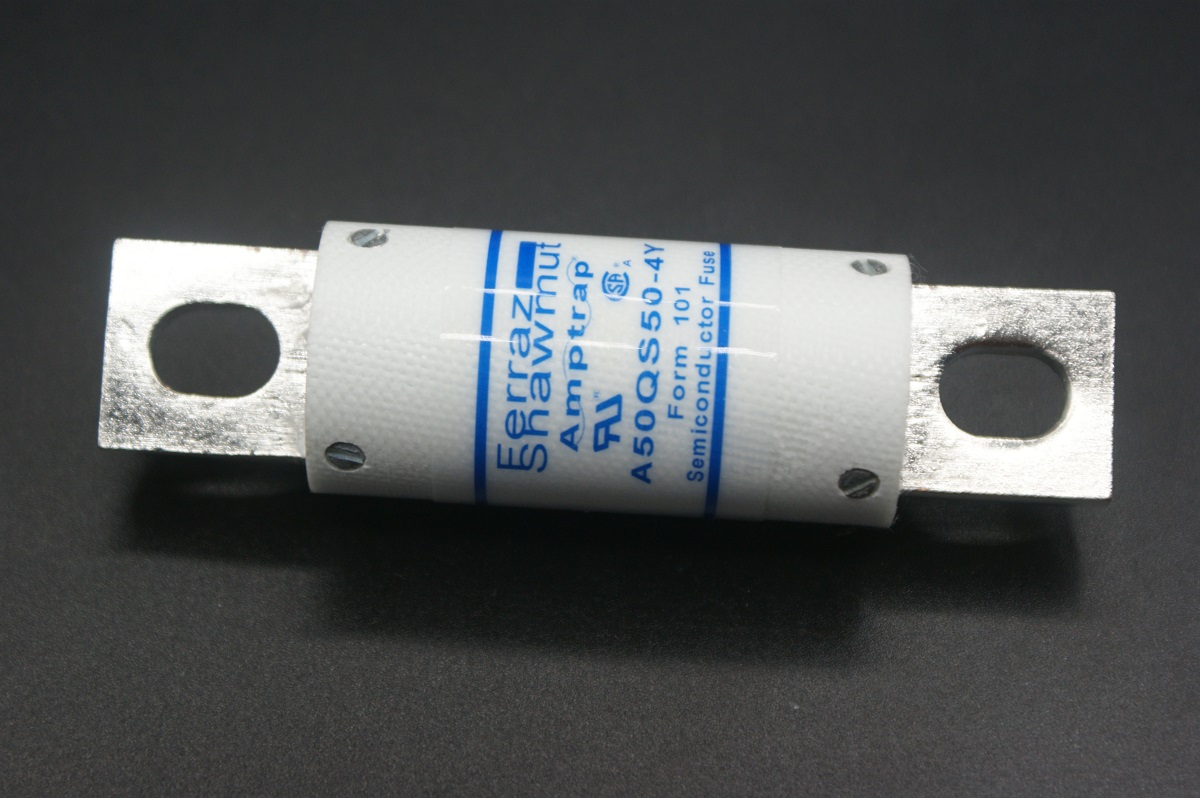 A50QS50-4Y                     FUSE · 50A · BOLT-ON · FAST ACTING · FIBERGLASS SEMICONDUCTOR FUSE · 500VAC/DC