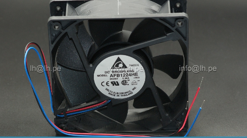AFB1224HE-R00                   Ventilador tangencial DC Tubeaxial 120x120x38mm, 24VDC, 0.36A, con salida de 3 cabhles; Marca: Delta