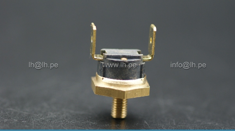 AR03.70.05-W3-S2                   Sensor termostato, SPST-NC, 70°C, 16A, 250VAC, Marca Tomic