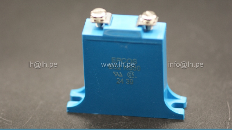 B72232B0551K001 B32K550     Varistor, protección de circuito, 550Vrms, 1500V, 25000A, metal, 1000pF, Wire, 1.2W, Marca: Epcos