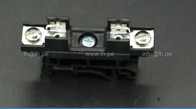 BK-S-8301-1X-DIN                                 Porta Fusible para fusible 6x32mm, riel DIN, 30A, marca EATON