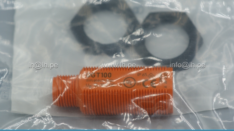OGT100             Sensor fotoeléctrico 10-30VDC, alcance 400mm, M18, marca IFM