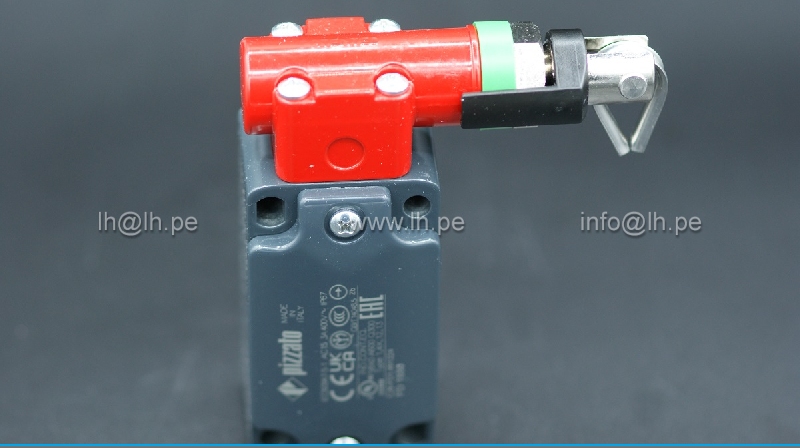 FD1880                         Interruptor de seguridad de cuerda, unilateral, NC + NA, marca PIZZATO