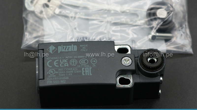 FR555-M2                 Interruptor de fin de carrera, NO + NC, 10A, max.500VAC, M20, marca Pizzato
