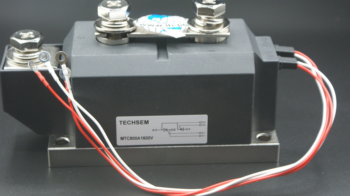MTC800A1600V                      Módulo de thyristor de alta potencia 800Amp. 1600V; TechSem