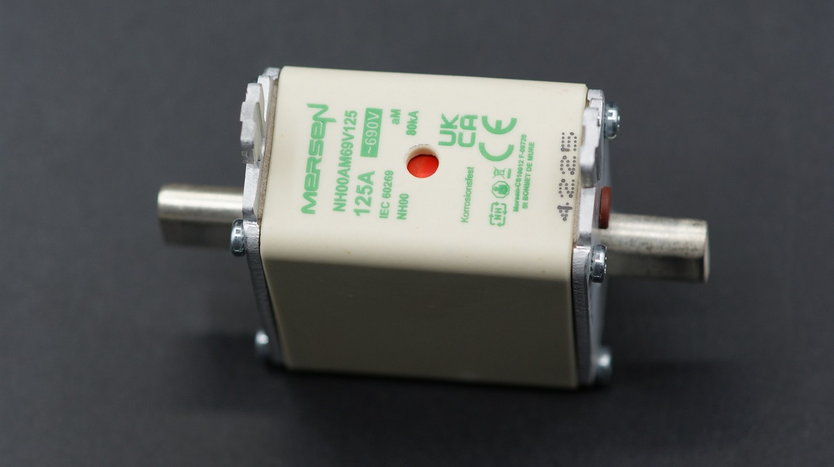 NH00AM69V125                     Fusible NH-00, 125A, 690VAC, aM, 80kA, marca Mersen