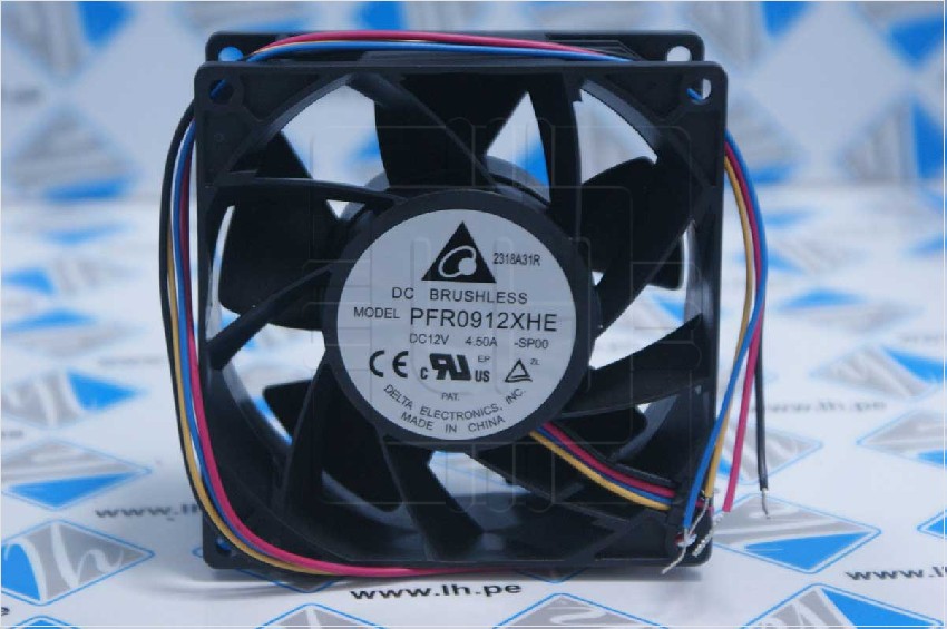 PFR0912XHE-SP00                Ventiladores tangenciales CC Fan, 92x38mm, 12VDC, 185.66CFM, 44.4W, 3.7A, 71dBA, Ball, 4-Leads, Tach/PWM