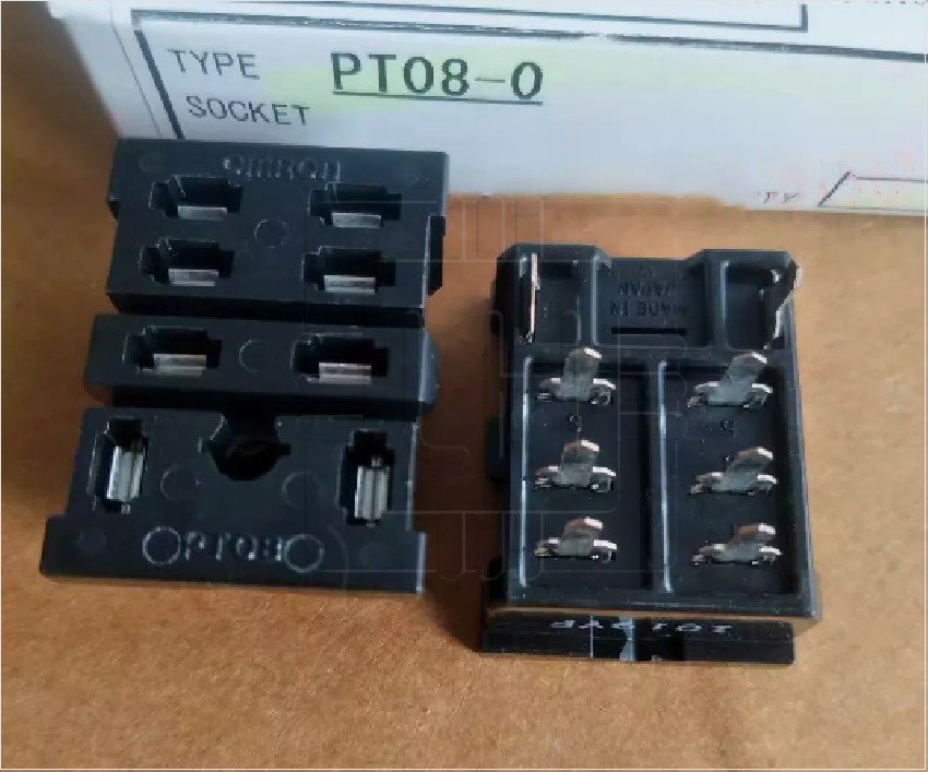 PT08-0 + PYC-P                   Base/Zócalo para 8 pines, 15A, 250VAC, + chlip, 22x12mm, PCB