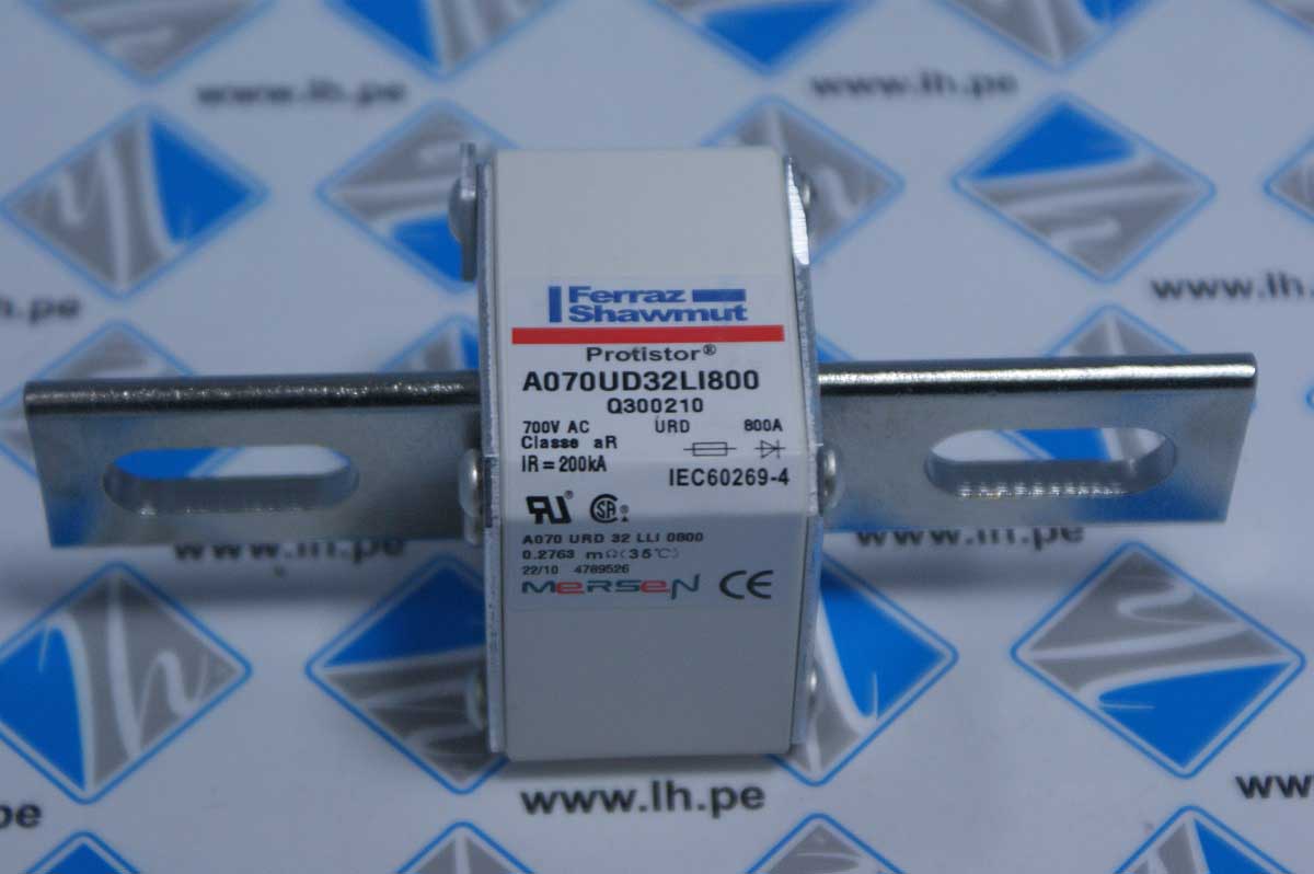 A070UD32LI800 Q300210                 Fusible semiconductor 800A, 700VAC, PSC, tamaño 32