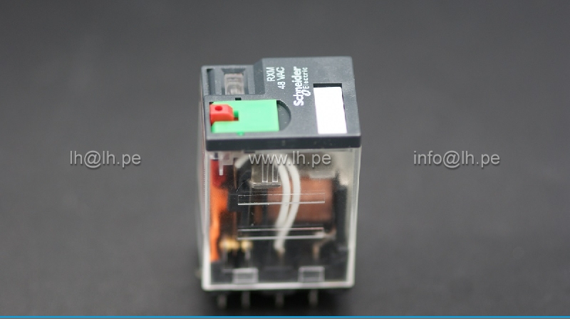 RXM4AB1E7                 Rele encapsulado bobina 48VDC, 6A, 250VAC,14 Pines, SCHNEIDER ELECTRIC