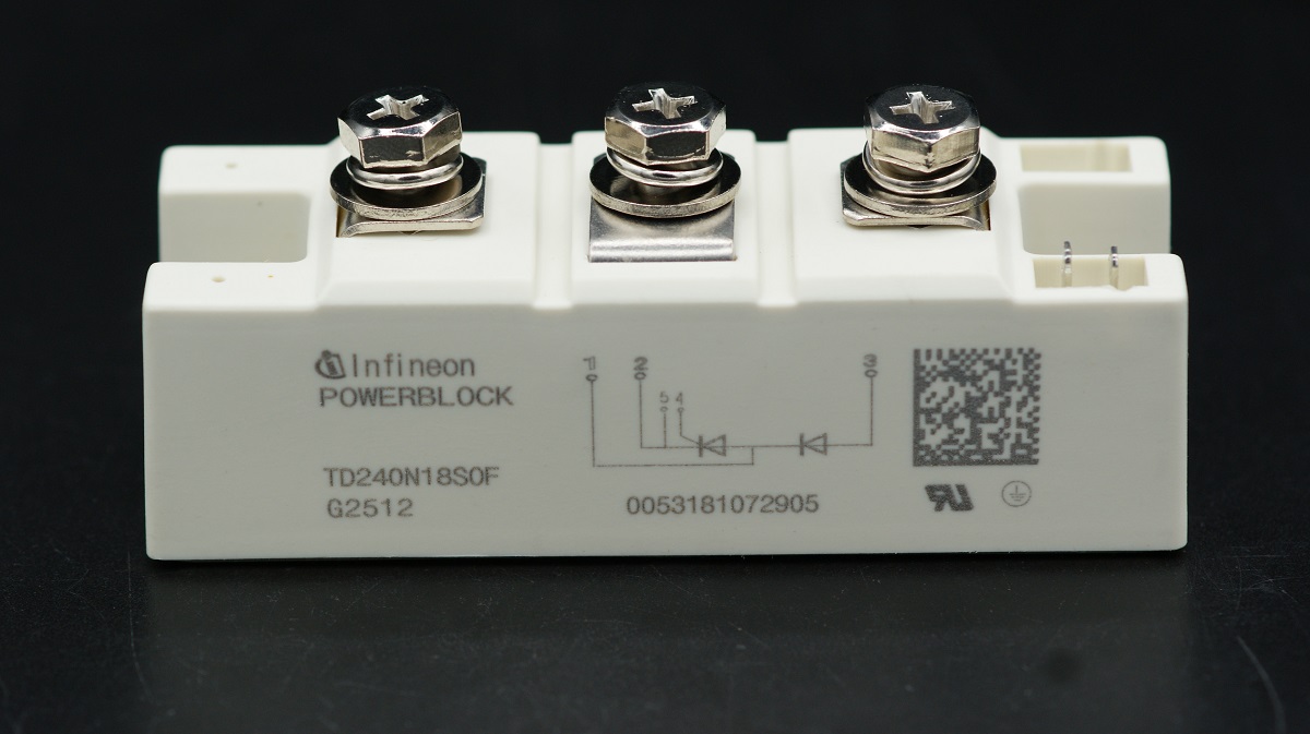 TD240N18SOF              Modulo Thyristor & Diodo 240Amp. 1800V,  Infineon