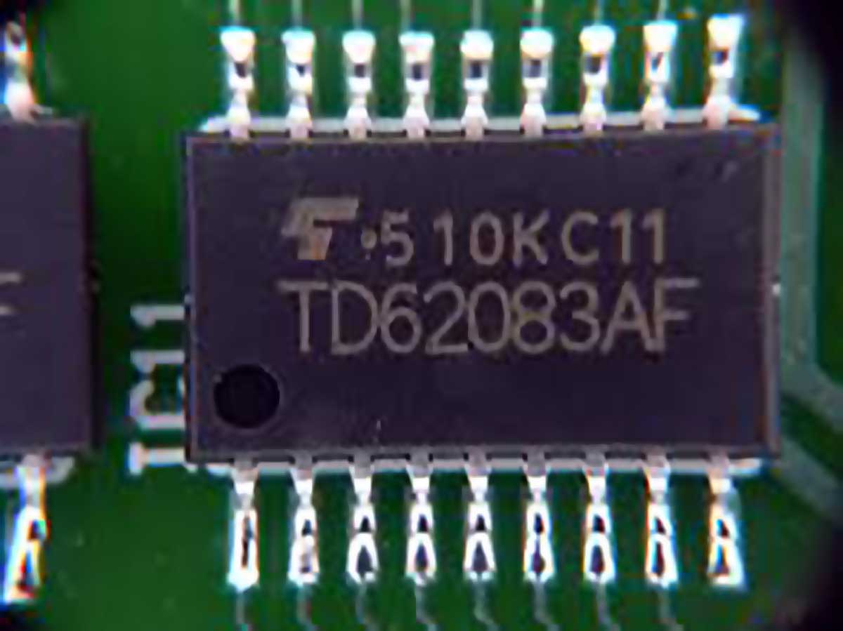 TD62083AF IC DRIVER DARL SINK 8-CH 18-SOP