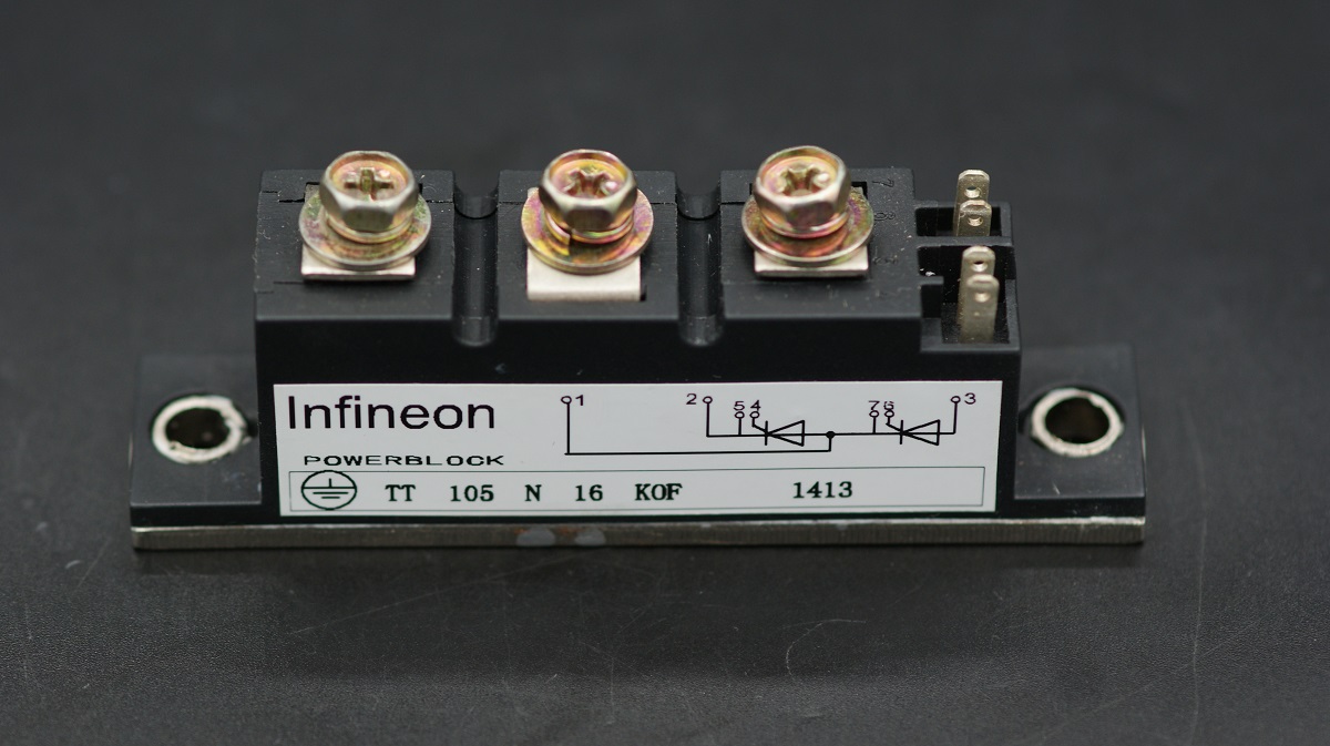 TT105N16KOF                       Modulo doble tyristor Semipack 105A, 1600V, INFINEON