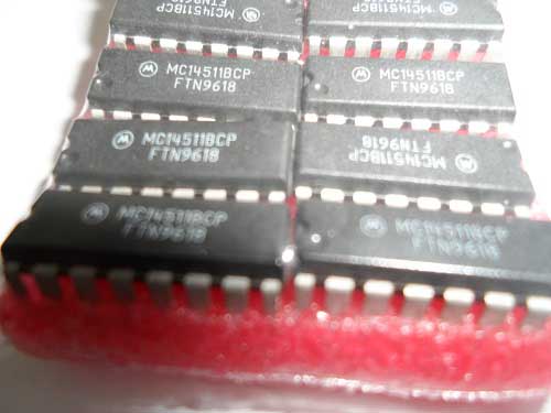 MC14511BCP ON Semiconductor Encoders, Decoders, Multiplexers & D