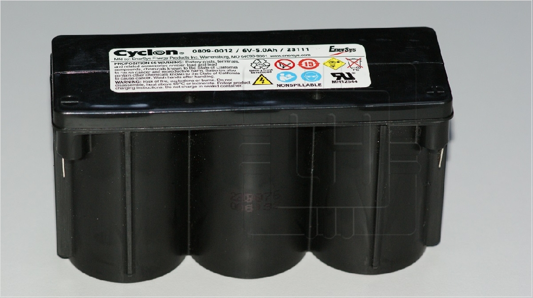 0809-0012        Batería de plomo-ácido Cyclon 6V, 5Ah, Tamaño: MONOBLOK, AGM, 139x54x77mm, Marca: Enersys