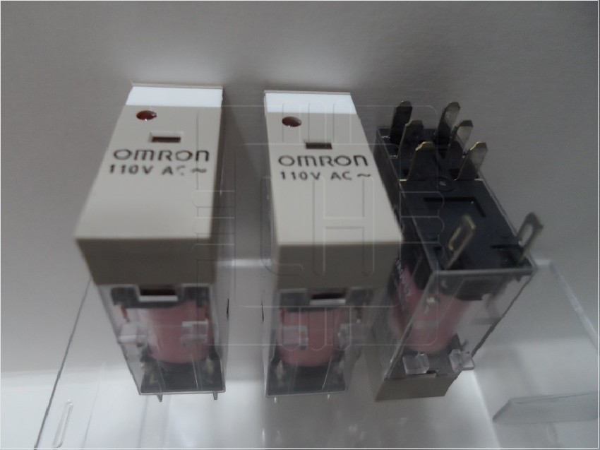 G2R-2-SN 110VAC (S)      Relay electromagnético 110VAC, DPDT, 8 pines