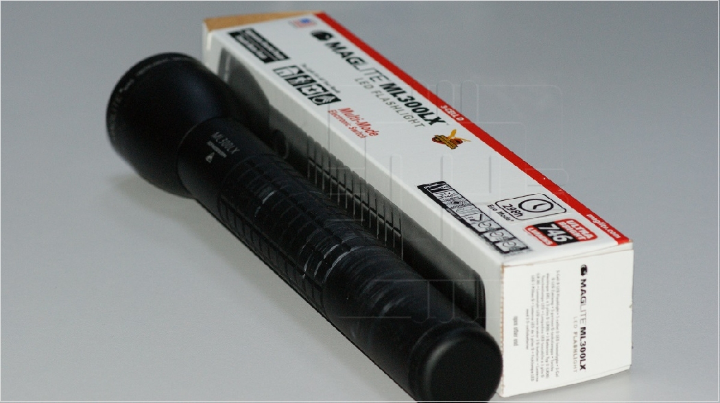 ML300LX-S3CC5 150-000-285          Linterna Maglite LED de 3ra Generación 746 Lumen 3-Cell D Color Negro; Marca: Maglite