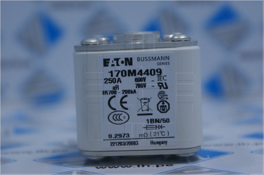 170M4409               FUSIBLE ULTRARAPIDO  250A, 690/700V 1BN/50 AR UC, EATON ELECTRIC