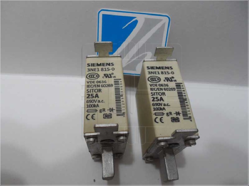 3NE1815-0   FUSE-LINK SITOR 25A, 690V