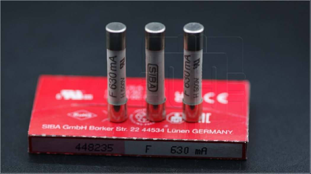 189020.0.63                   Fusible cerámica 630mA; 500VAC; tipo rápido; 6,3x32mm; Marca: SIBA