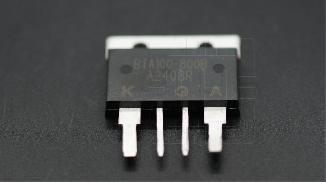 BTA100-800B                  POWER TRIAC 800V 100A SENSIBILIDAD 50mA TO-4PT BD11216