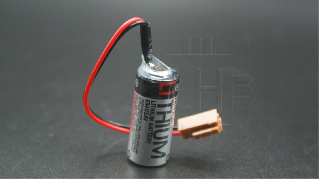 ER4V/3.6V          Batería lithium 3.6V, 1200V; con cable y conector marrón; Marca: Toshiba