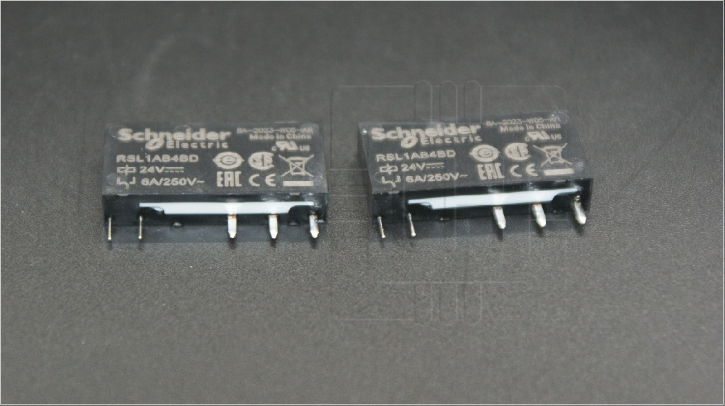 RSL1AB4BD                  Relay Miniatura SPDT, 24VDC, 5 Pines, 24VDC, 6A, 6A/250VAC, Marca Schneider Electric