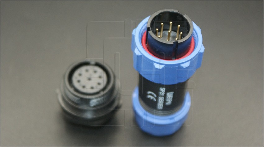 SP2112/S9-1N SP2110/P9II-1N               Conector hembra chasis y macho aéreo 9 PIN: IP68; 7÷12mm; 5A; para soldar; 500V; Marca: WEIPU