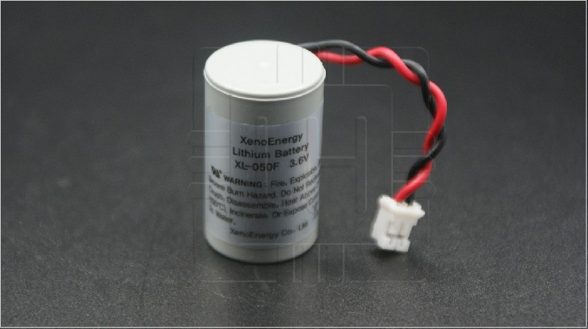 XL-050F-CAT       Batería Lithium 1/2AA, 3.6V, con conector