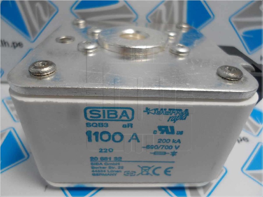 SQB3 20 681 32 2068132.1100A       Fusible Ultra Rápido 100kA, 1100Amp. 690VAC