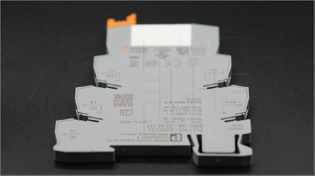 2966171 PLC-RSC-24DC/21                 Relé: interfaz SPDT; bobina24VDC; 6A; 6A/250VAC; 6A/30VDC; Marca: Phoenix