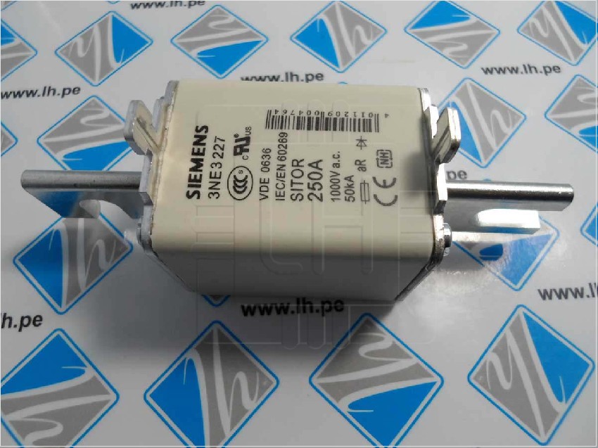 3NE 3227      FUSE-LINK SIZE 1 250A, AC 1000V