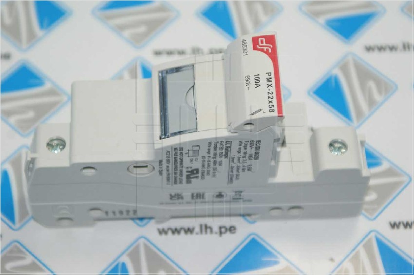 485301 PMX22X58-1            Portafusible 22x58mm, DIN, 100A, 690VCA, para fusibles cilíndricos, marca DF Electric.