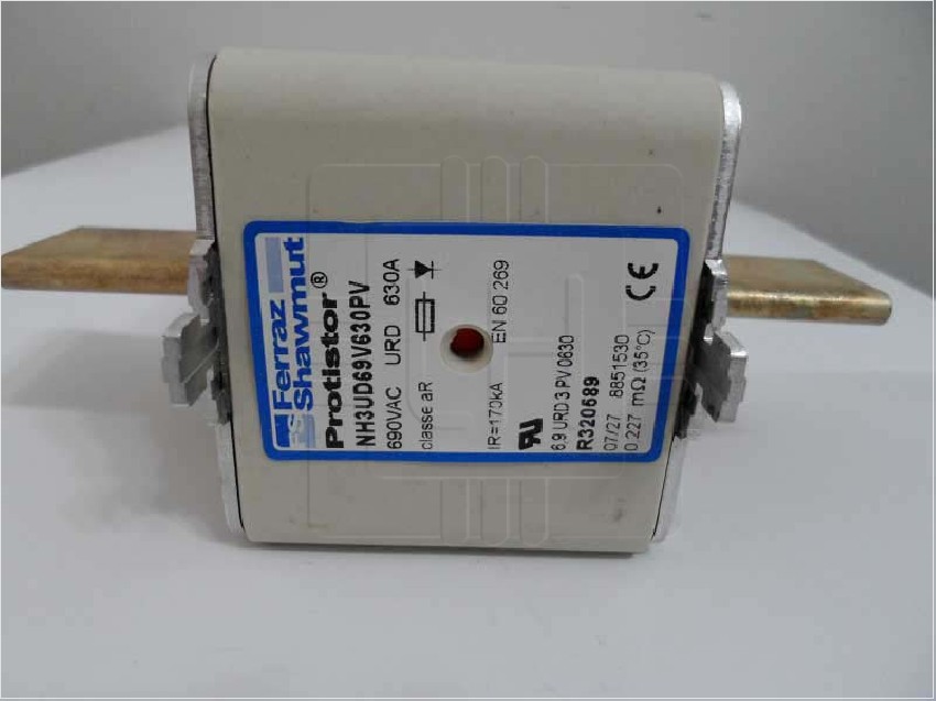 NH3UD69V630PV 6,9URD3PV0630 R320589A    FUSIBLE PROTISTOR ULTRA RAPIDO 630A, NH-3, 690/700VAC